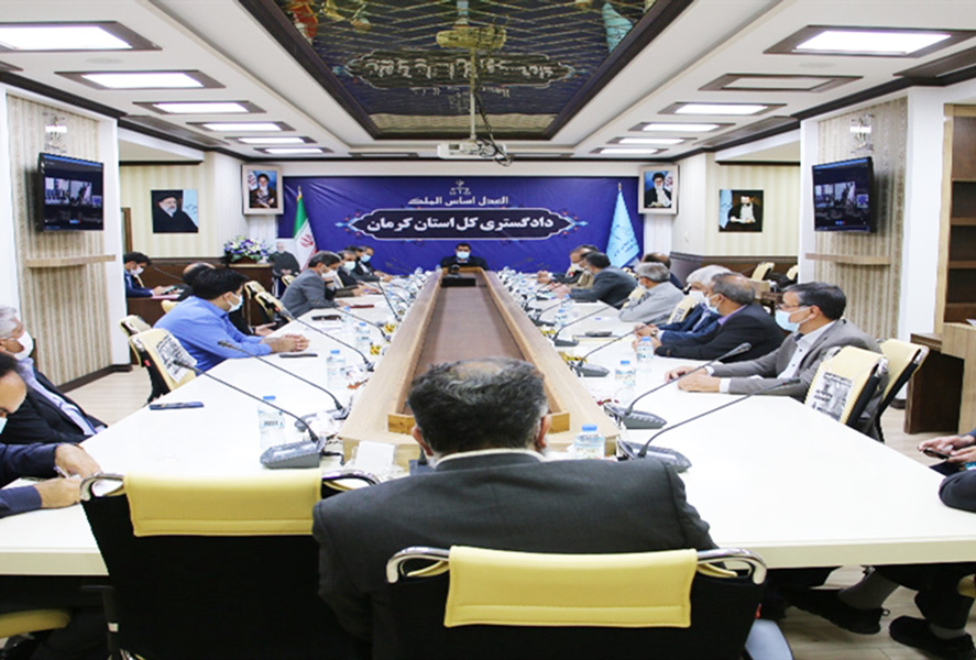 برگزاری نشست هم اندیشی با مدیران صنایع بالای سه مگاوات شهرستان سیرجان