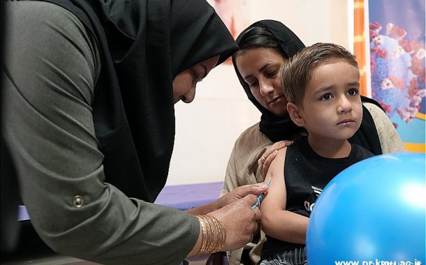 پنج مرکز خدمات جامع سلامت مرکز بهداشت شهرستان کرمان در شیفت عصر نیز واکسیناسیون MMR انجام می دهند