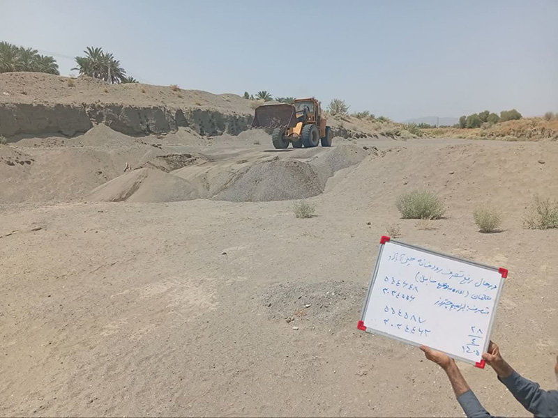 آزادسازی و بازگشایی مسیر رودخانه‌های حسین‌آباد و طالقان در شهرستان منوجان