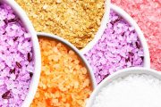 نمک‌های رنگی و دریایی، تهدیدی پنهان برای هوش و سلامت نسل آینده
