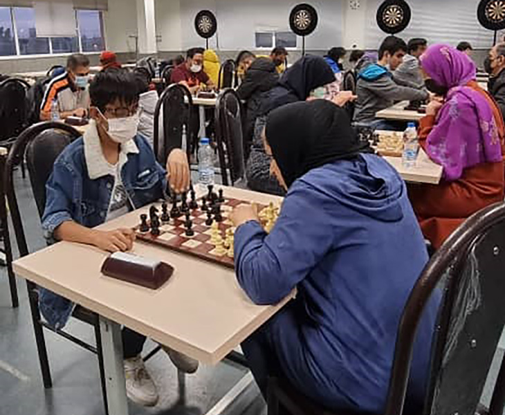 برگزاری مسابقات شطرنج نابینایان استان کرمان به مناسبت دهه فجر