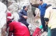 نجات جان بانوی حادثه‌دیده در ارتفاعات کوه‌های 
