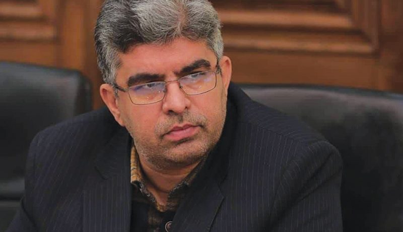 ارتقای ایمنی جاده‌های کرمان با نصب ۲۷۰۰ تابلو  و  علائم ایمنی