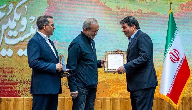 دکترطالبی، استاندار برگزیده کشور شد
