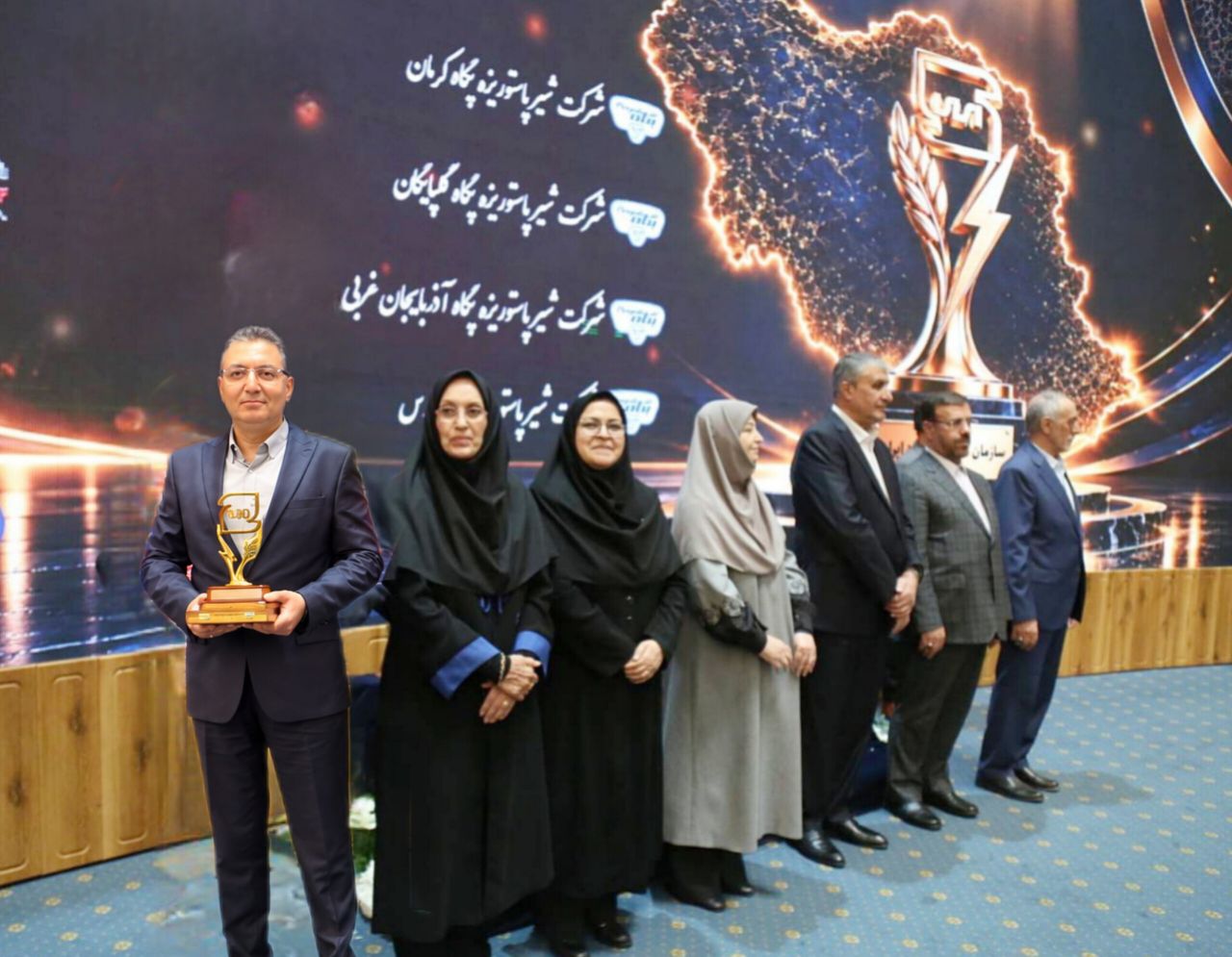 *پگاه کرمان* واحد تولیدی نمونه استاندارد ملی شد